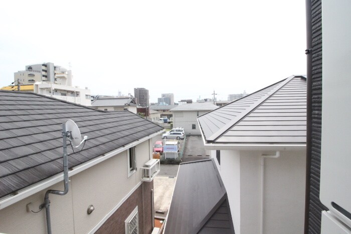 物件内観写真18　(室内からの展望)