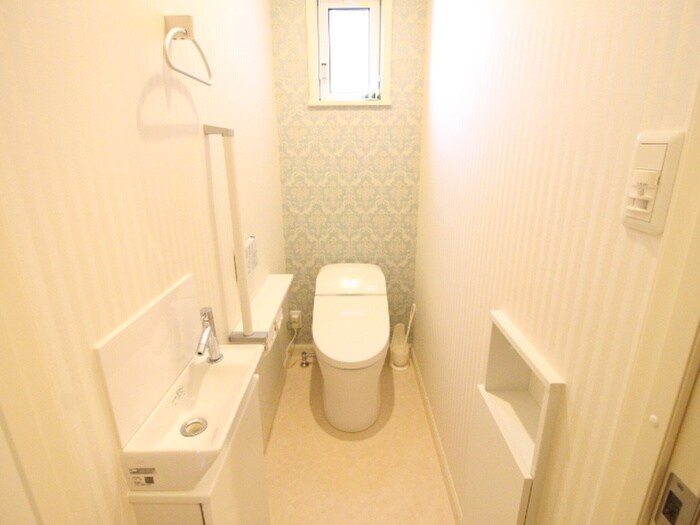 物件内観写真12　(トイレ)