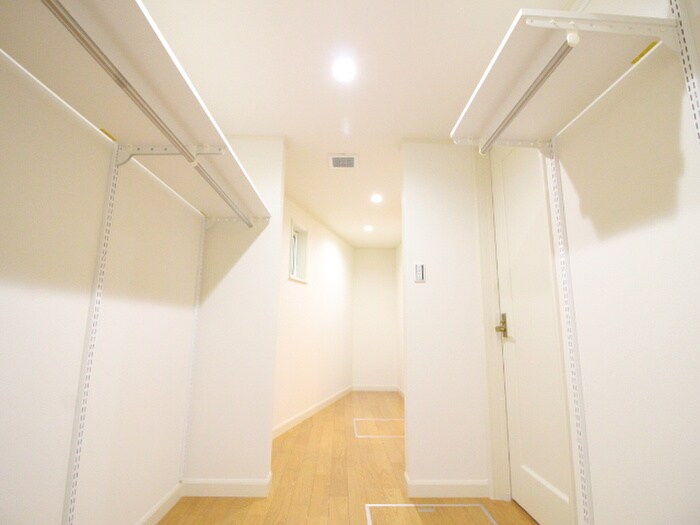 物件内観写真13　(収納)