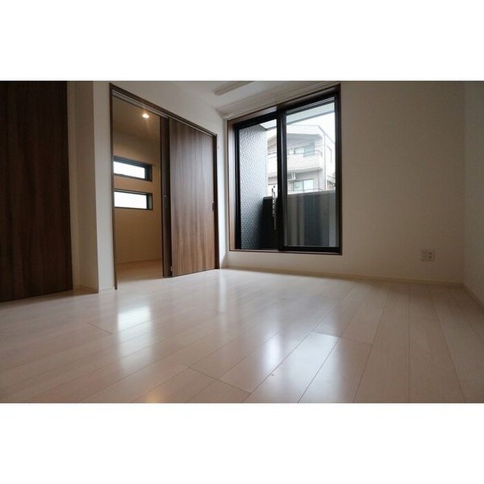 物件内観写真10　(居室)