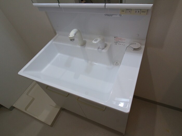 物件内観写真13　(洗面)