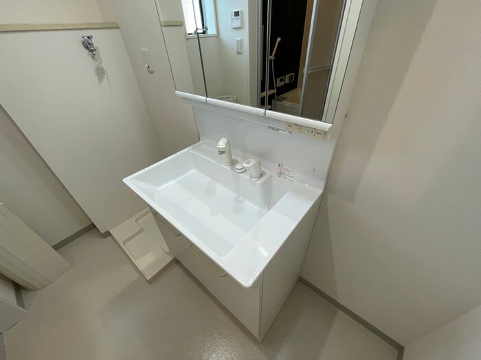 物件内観写真13　(洗面)