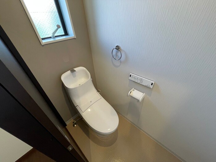 物件内観写真16　(トイレ)