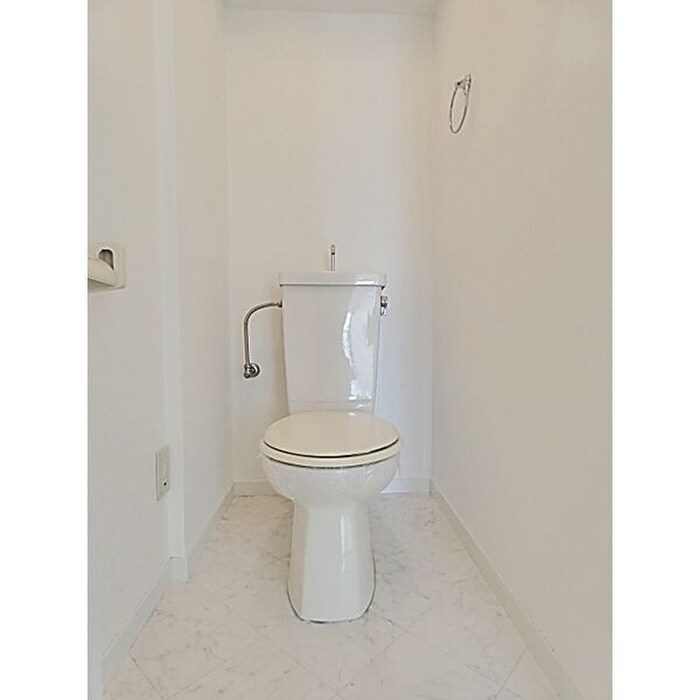 物件内観写真15　(トイレ)