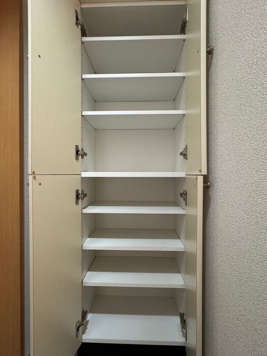 物件内観写真20　(収納)