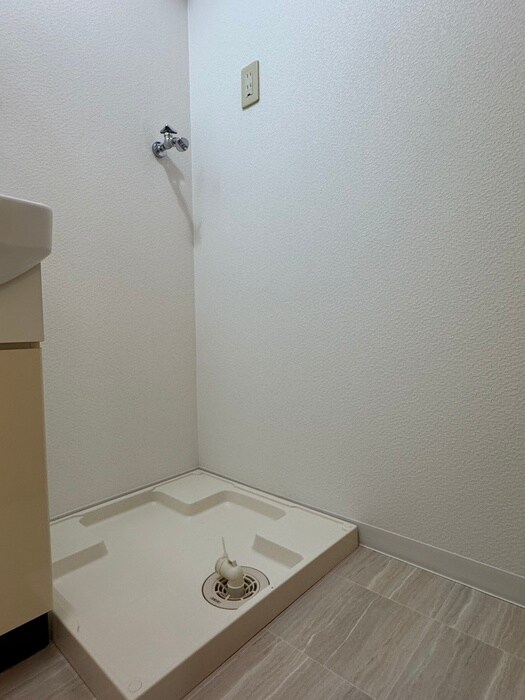 物件内観写真21　(洗濯機置場)