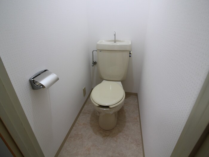 物件内観写真12　(トイレ)