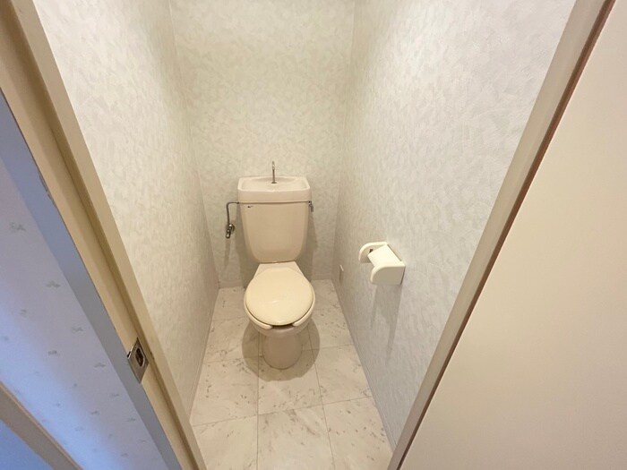 物件内観写真11　(トイレ)