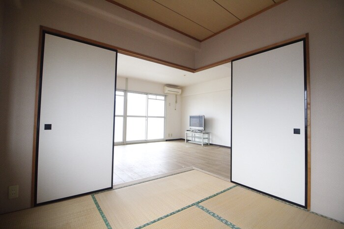 物件内観写真18　(居室)