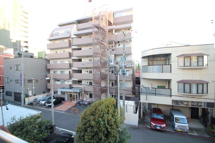 物件内観写真17　(室内からの展望)