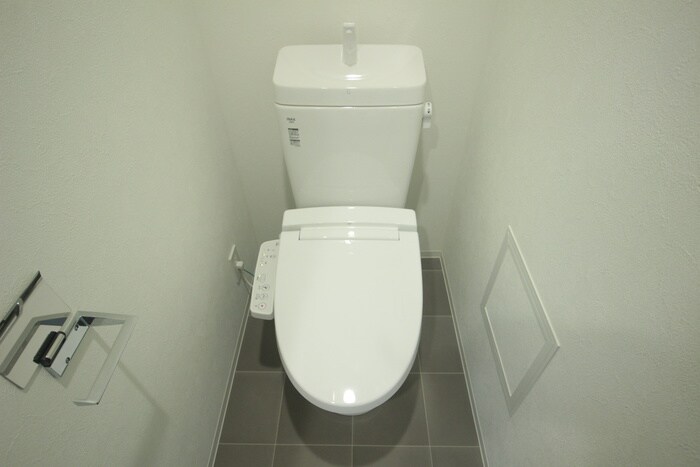 物件内観写真8　(トイレ)