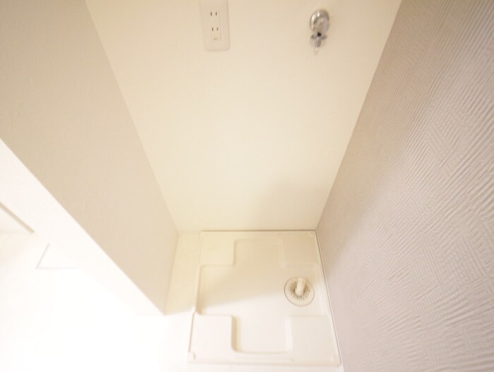 物件内観写真15　(洗濯機置場)