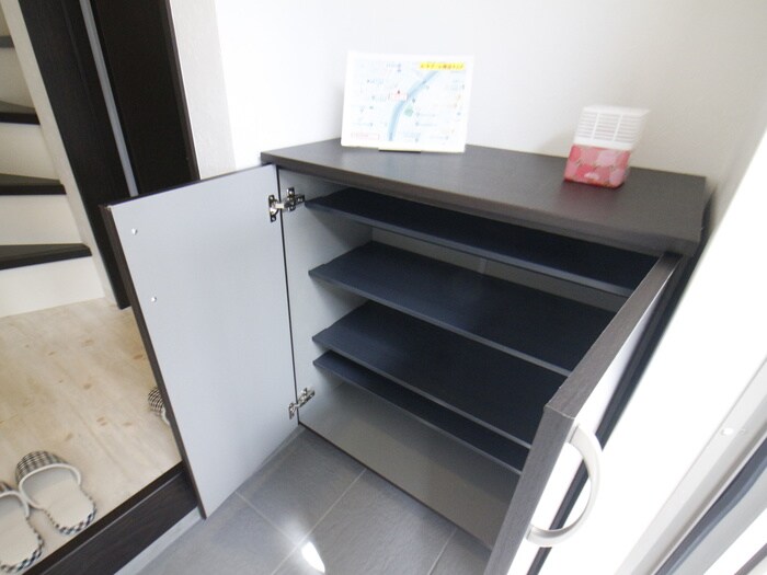 物件内観写真16　(靴箱)