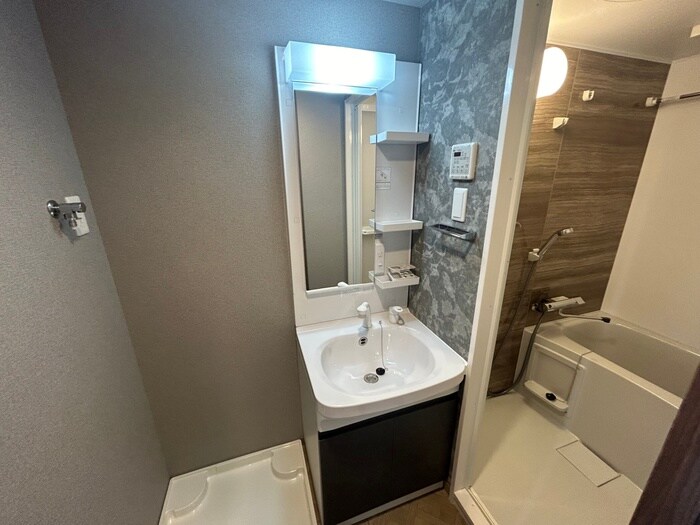 物件内観写真10　(洗面)