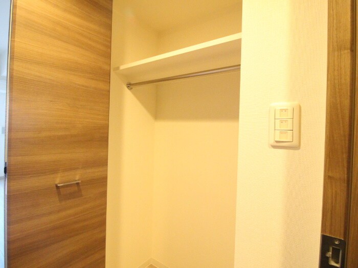 物件内観写真12　(収納)