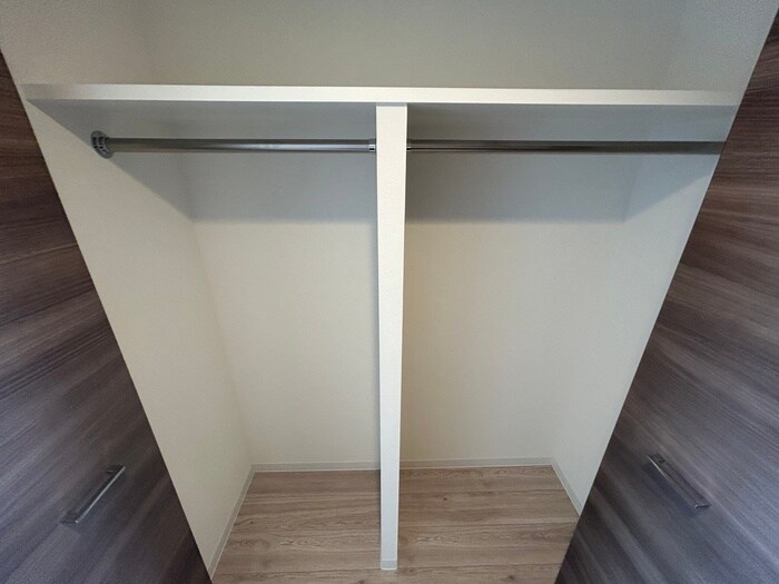 物件内観写真12　(収納)