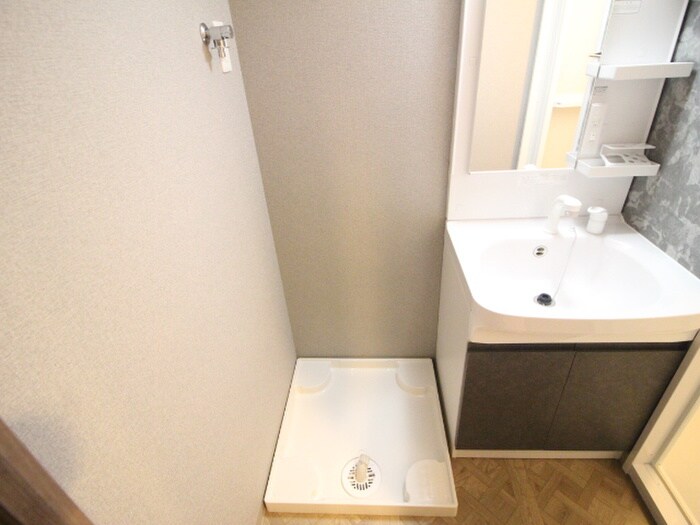 物件内観写真20　(洗濯機置場)