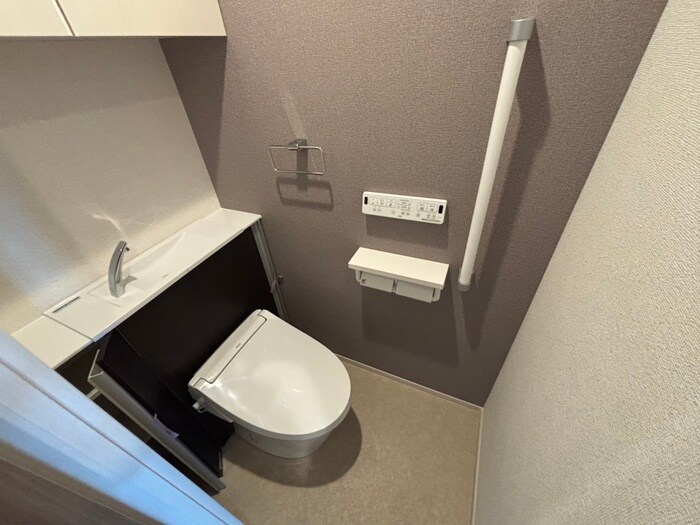 物件内観写真15　(トイレ)