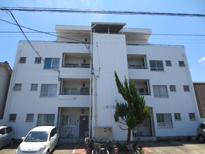 良和マンション外観写真