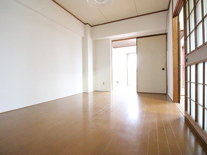 物件内観写真9　(居室)