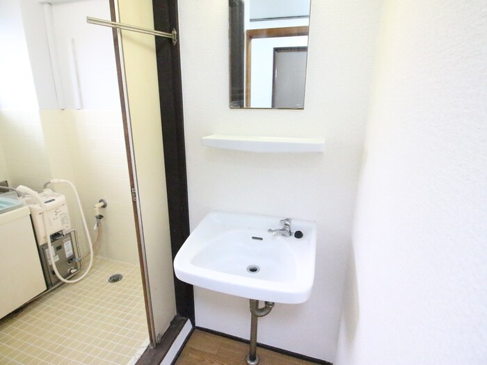 物件内観写真12　(洗面)