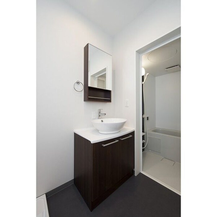 物件内観写真9　(洗面)