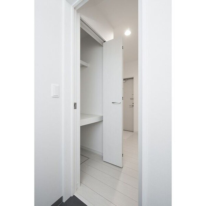 物件内観写真10　(収納)