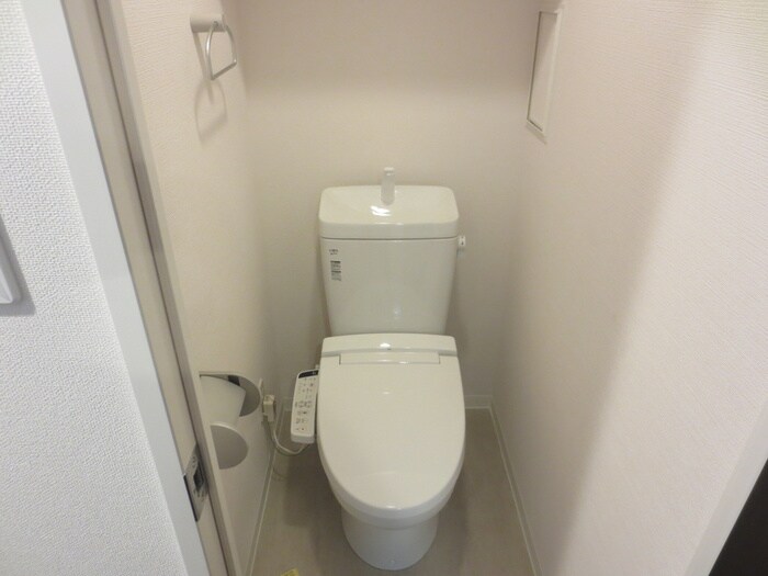 物件内観写真12　(トイレ)