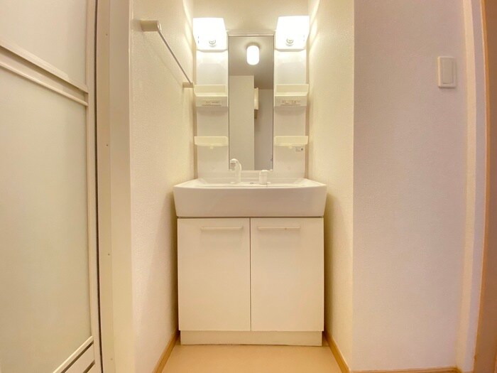 物件内観写真10　(洗面)