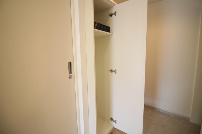 物件内観写真15　(靴箱)