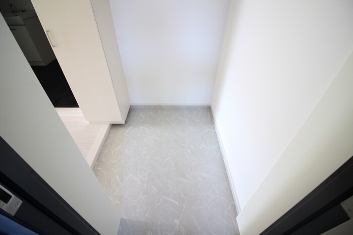 物件内観写真22　(玄関)