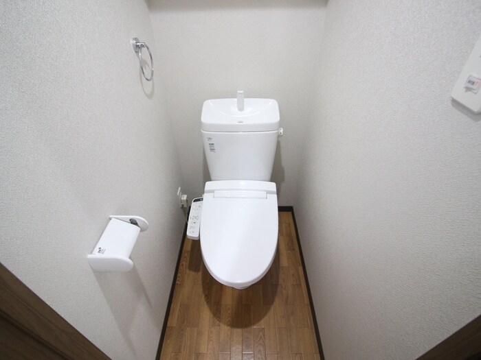 物件内観写真10　(トイレ)