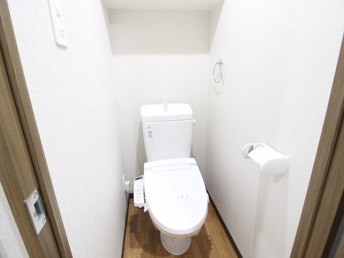 物件内観写真11　(トイレ)