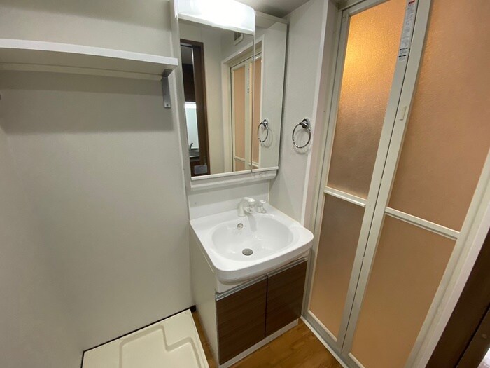 物件内観写真11　(洗面)