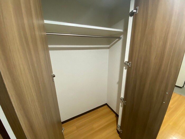 物件内観写真12　(収納)