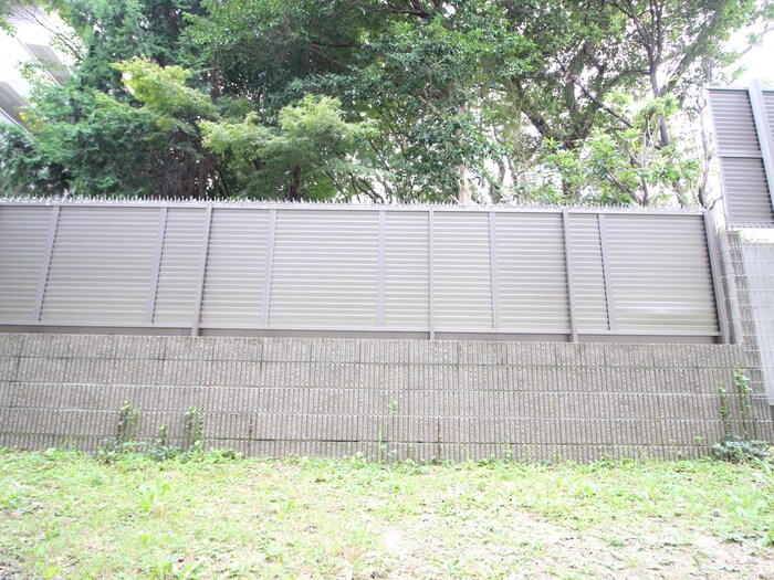 物件内観写真15　(室内からの展望)