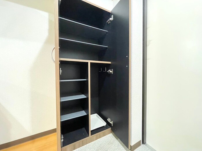物件内観写真16　(靴箱)