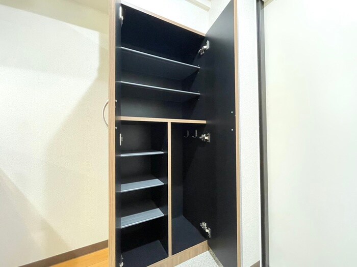 物件内観写真17　(靴箱)