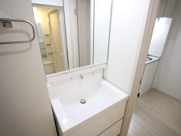 物件内観写真13　(洗面)