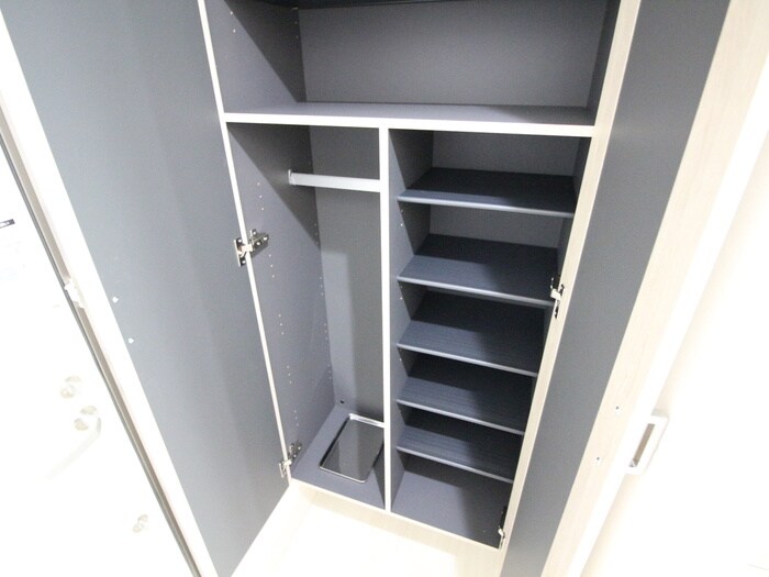 物件内観写真14　(靴箱)