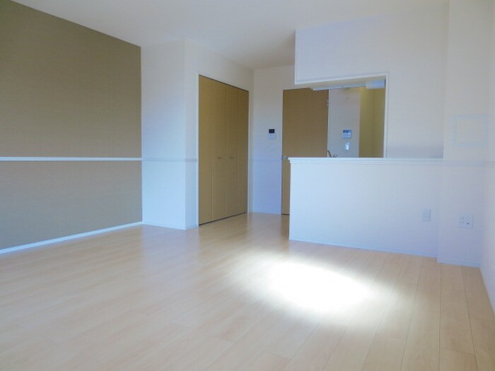 物件内観写真8　(内観写真)