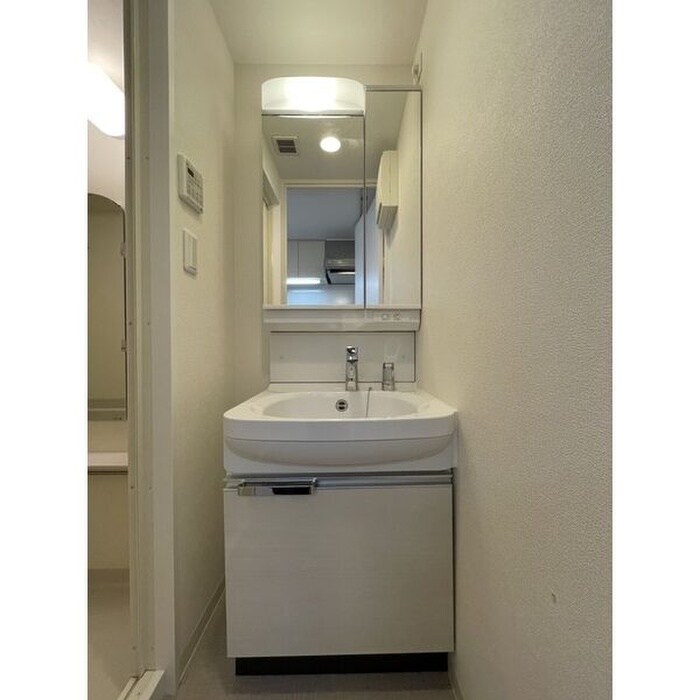 物件内観写真10　(洗面)