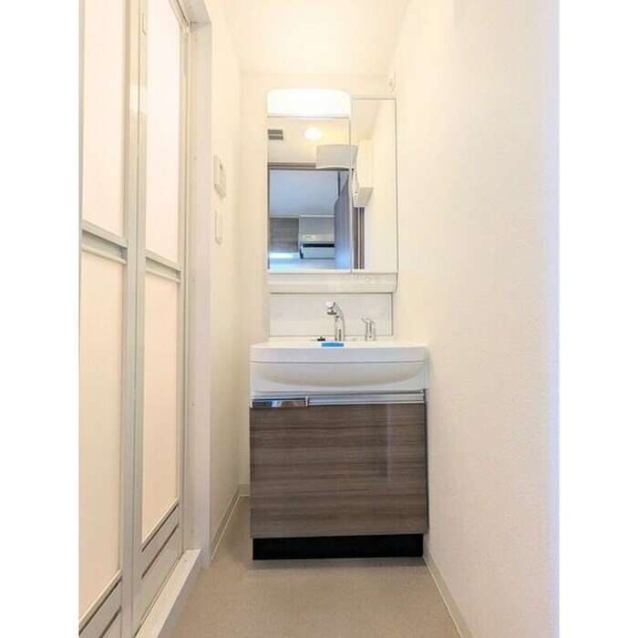 物件内観写真11　(洗面)