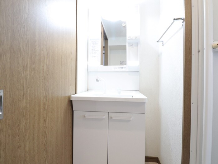物件内観写真11　(洗面)