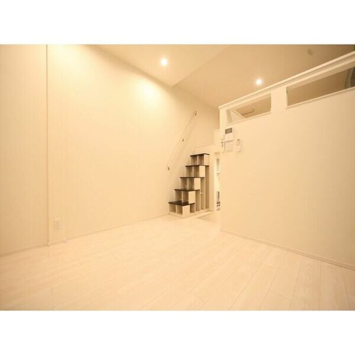 物件内観写真3　(居室)