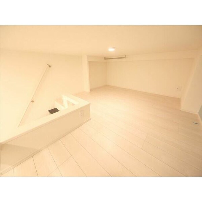 物件内観写真4　(ロフト)