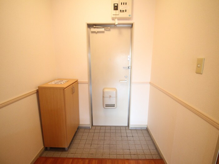 物件内観写真21　(玄関)