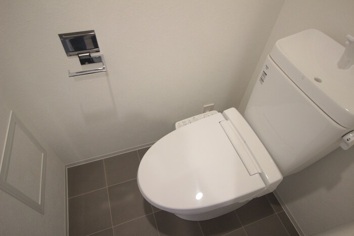 物件内観写真8　(トイレ)