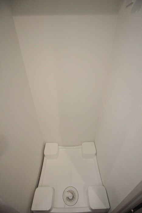 物件内観写真10　(洗濯機置場)