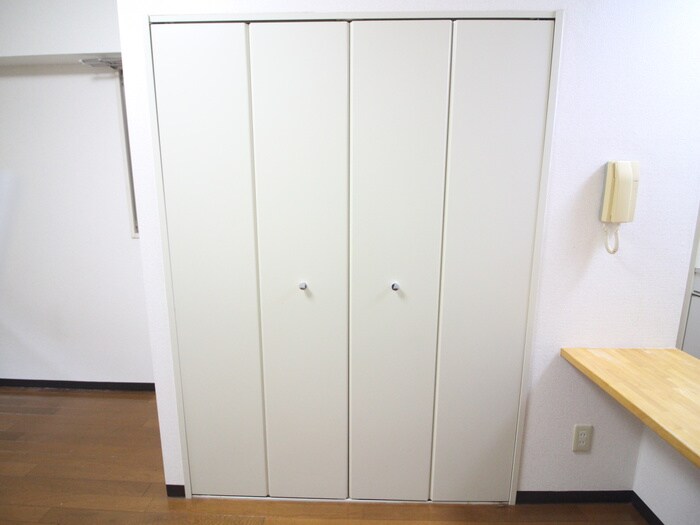 物件内観写真10　(収納)